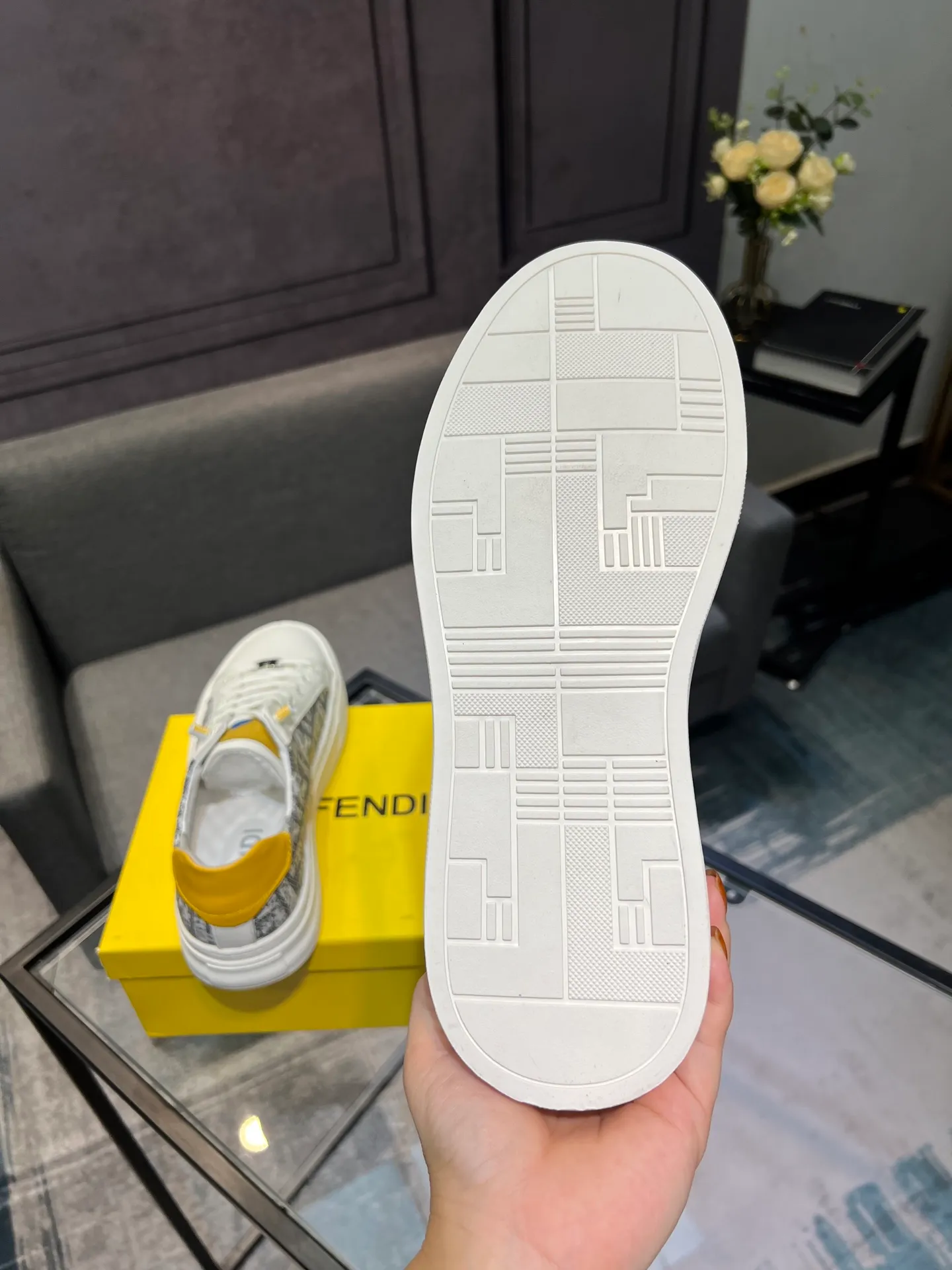 Men's men's shoes 💰400 [FENDI] Spring and Autumn new style 🙈original replica! Reproduced from the original 💯, the workmanship is top-notch, 💪💪💪 cowhide leather upper ➕ genuine leather feet, 👻 suitable for all kinds of travel! Number of yards 38-44